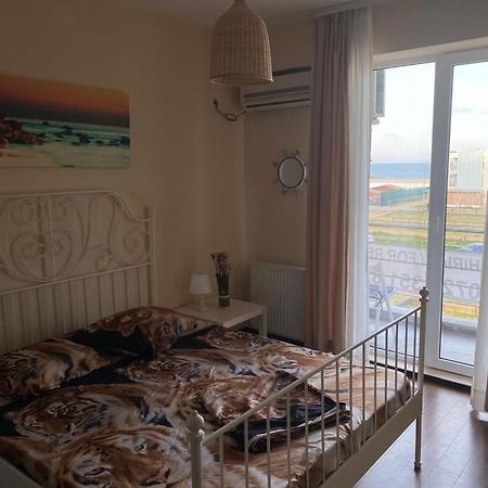 Apartament Summerland La Malul Marii Negre Мамая Екстер'єр фото